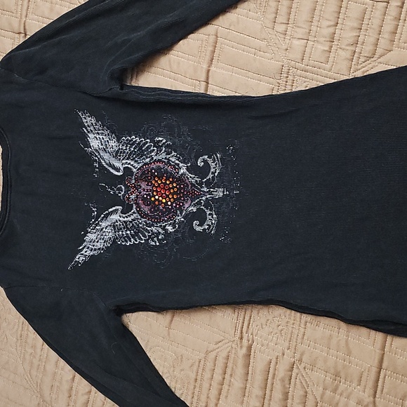 2 Women's Long Sleeve Tops...Black And Green - Picture 3 of 10